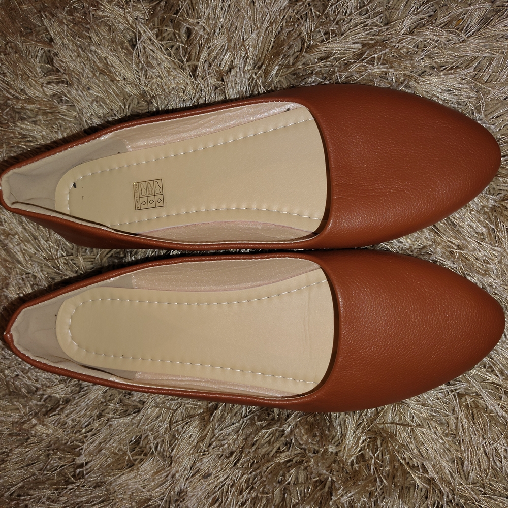 Women's Brown Flats